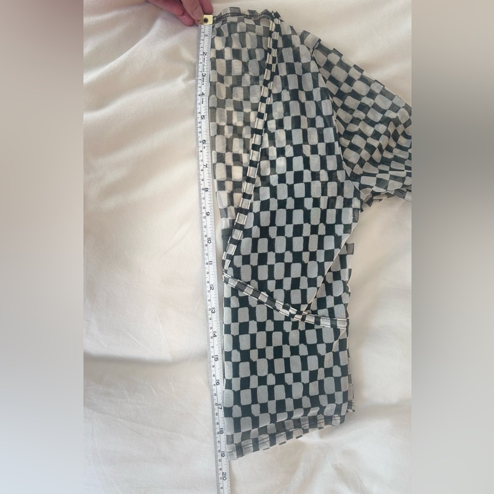 Abercrombie & Fitch Checkered Mesh Crop Top - Picture 9 of 11